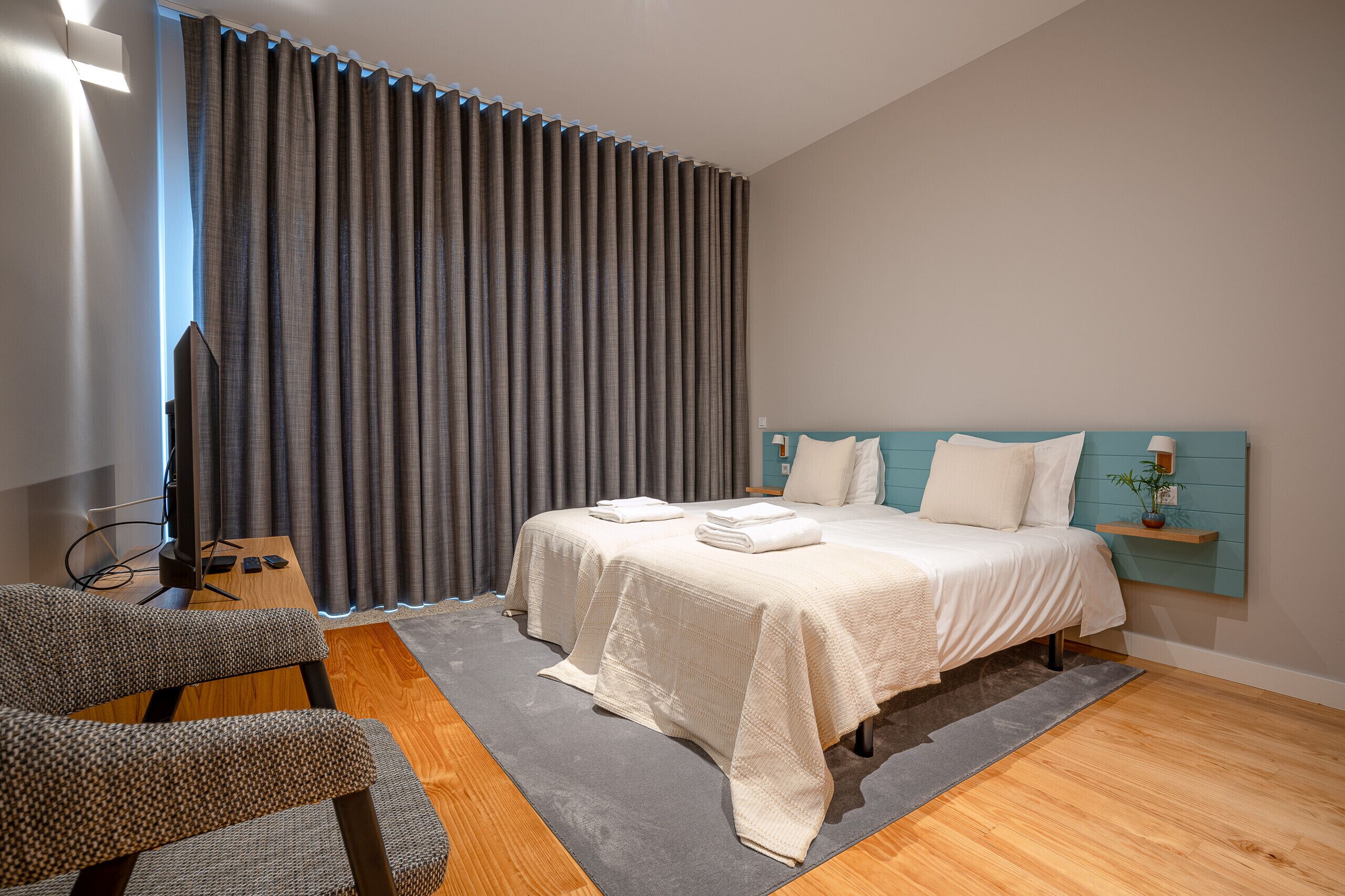 In-room safe, iron/ironing board, free WiFi, bed sheets