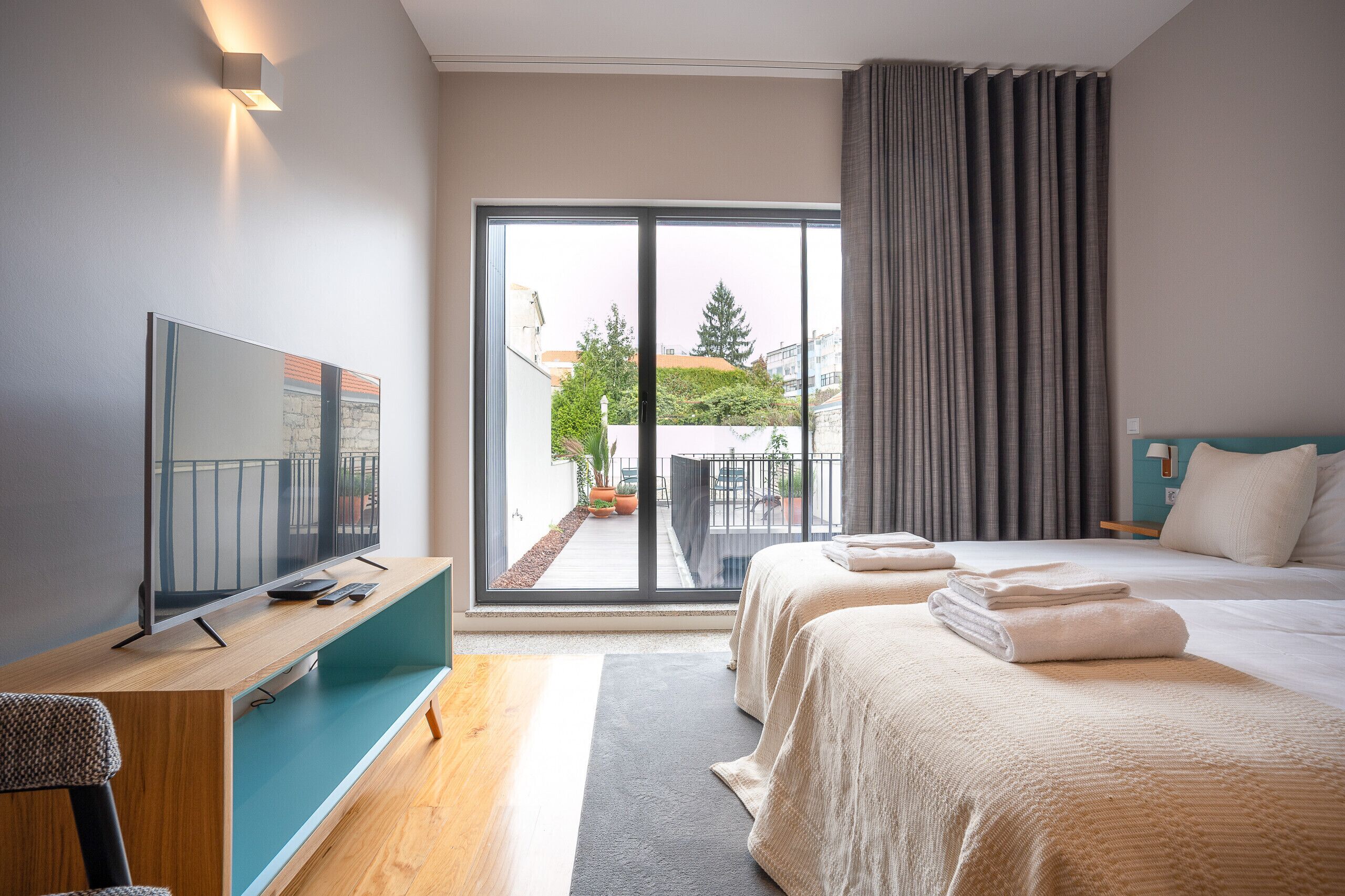 In-room safe, iron/ironing board, free WiFi, bed sheets