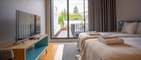 In-room safe, iron/ironing board, free WiFi, bed sheets