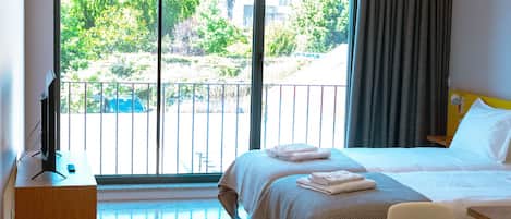 In-room safe, iron/ironing board, free WiFi, bed sheets