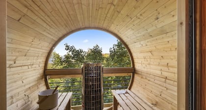 Amazing Views*HotTub*Sauna*GameRooms Dog-friendly!