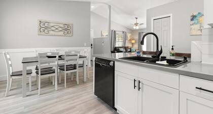 Beautiful 3 Bedroom Home in Quiet Neighborhood