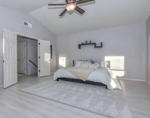 4 bedrooms, iron/ironing board, travel crib, free WiFi