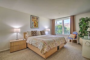 2 bedrooms, WiFi - Upstairs suite, overlooking the pool (Cathedral City)