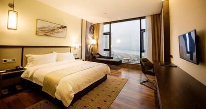 Binjiang Celebrity Holiday Hotel