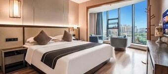 Binjiang Celebrity Holiday Hotel