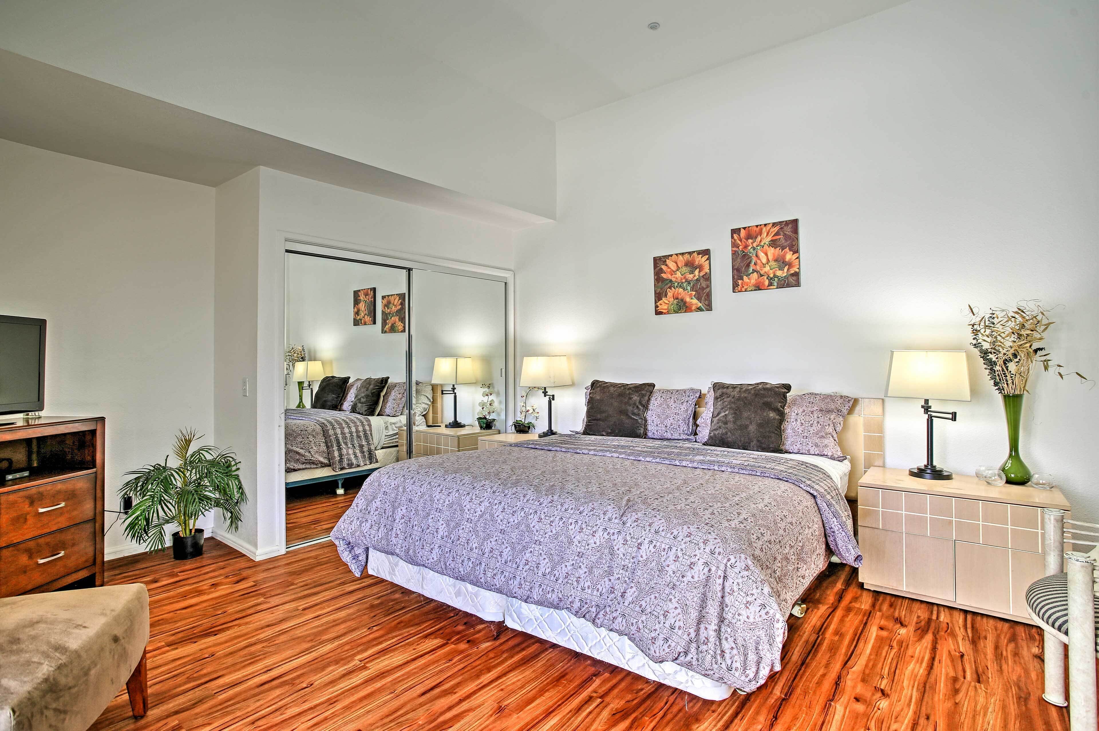 2 bedrooms, iron/ironing board, WiFi (free), bed sheets