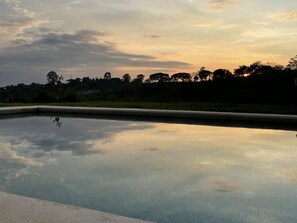 屋外プール、温水プール