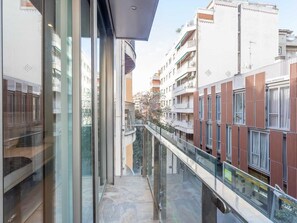 Interior - Lovely apartment with big private terrace in Sant Gervasy for monthly rentals (Barcelona)