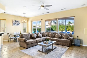 Living area - Lux Desert Oasis Pool Spa Fire Pit Games (Indio)