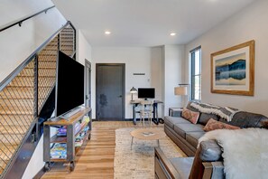 Smart-TV, peis, videospill og bøker