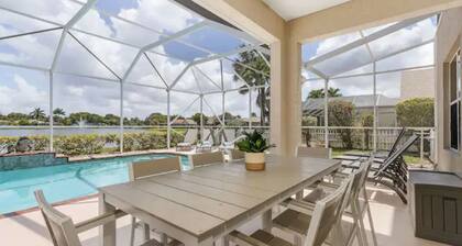 Beautiful 5 Bedroom Pool Home on the Water!