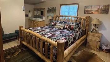 5 bedrooms, iron/ironing board, free WiFi, bed sheets