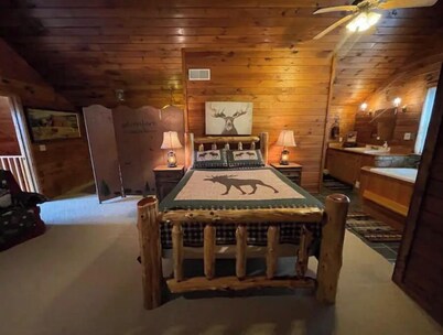 Buffalo River Cabin-privt Pool/Hot Tub/Game Room!