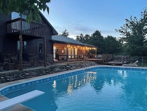 Pool - Buffalo River Cabin-privt Pool/Hot Tub/Game Room! (Compton)