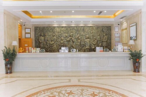 Vienna Hotel (Luofu Mountain Scenic Area High-Speed Rail Station Branch)
