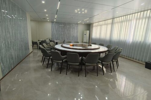 Ganglong Business Hotel