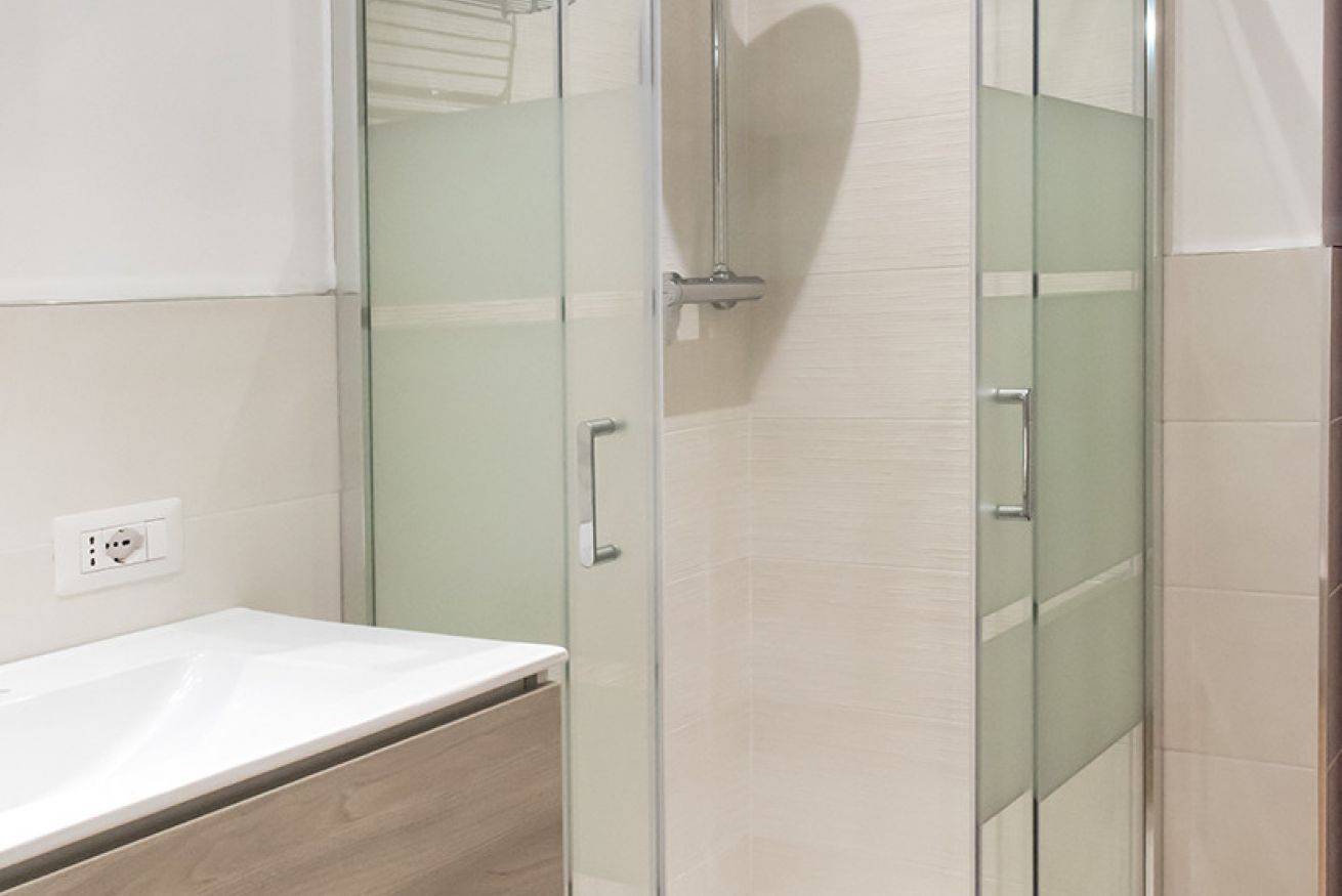 Doccia, bidet, asciugamani
