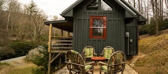 A Romantic Couples Escape surrounded by world class hiking.