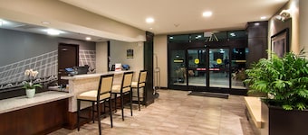 Suite 4-Mins from Airport | Fitness Center + Pool