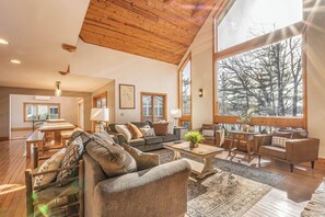 Casa (Multiple Bedrooms) | Servicio de la propiedad