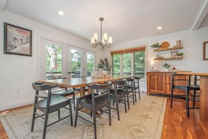 Casa (6 Bedrooms) | Servicio de la propiedad