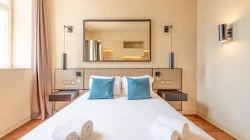 1 chambre, bureau, fer et planche Ă repasser, accĂšs Internet