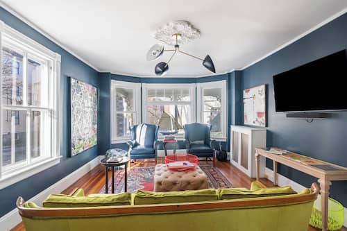 Smart TV de 42 pulgadas con canales digitales, televisión y Netflix