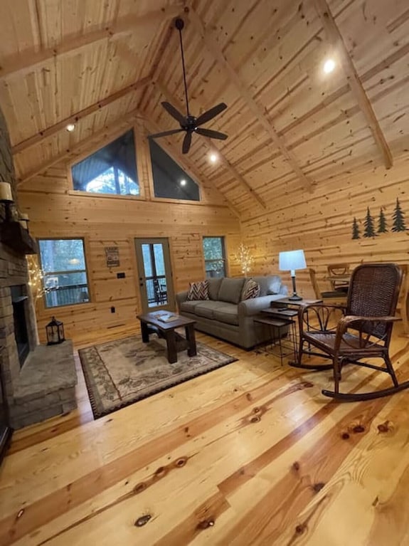 Hollow Tree Hideaway, Coosawattee River Resort - Free Ticket For Each Night Of Your Stay - Ellijay, GA