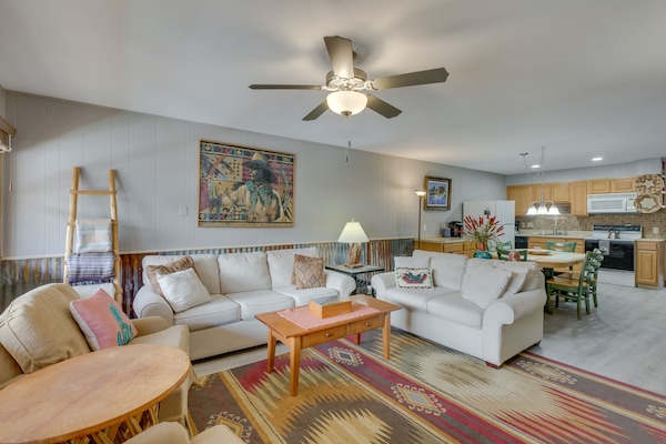Red River Vacation Rental | 2BR | 1.5BA | 950 Sq Ft | Access Only By Stairs