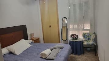 2 sovrum, strykjärn/strykbräda, gratis wi-fi och sängkläder