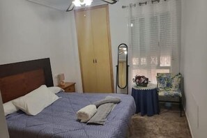 2 bedrooms, iron/ironing board, free WiFi, bed sheets - VAOGetAways Rentals- Santiago De la Ribera (San Javier)