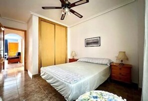 2 bedrooms, iron/ironing board, free WiFi, bed sheets - VAOGetAways Rentals- Santiago De la Ribera (San Javier)