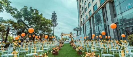 Khu tổ chức tiệc cưới trong nhà