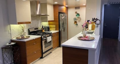Glendale Americana 2 Bedroom 2 Bathroom Condo