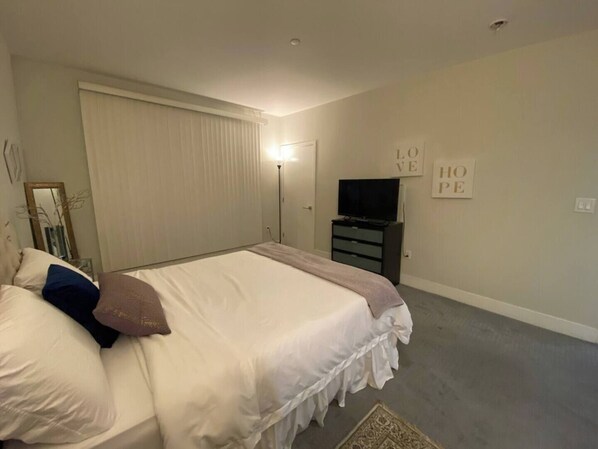 2 chambres, fer et planche à repasser, Wi-Fi gratuit, draps fournis