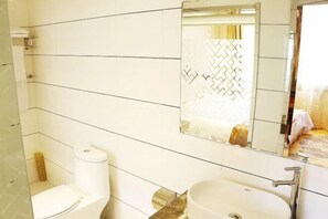 Bathroom - Jixi City Guesthouse (Jixi)
