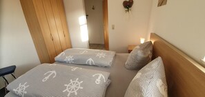 1 chambre, fer et planche à repasser, Wi-Fi