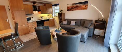 Fernseher, Stereoanlage