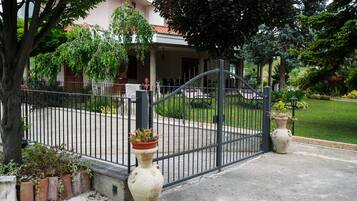 Enceinte de l’hébergement