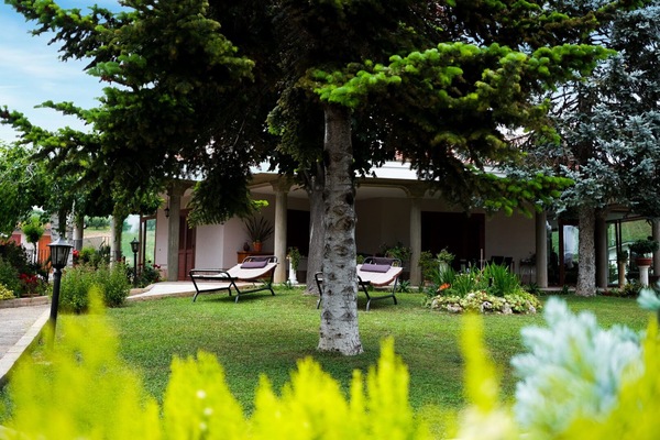 Building Exterior, Garden