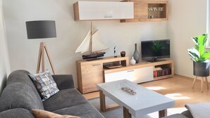 電視、DVD 播放機、乒乓球設施