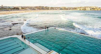 KozyGuru | Campsie | Oldie-Goodie Look 4 Bed House