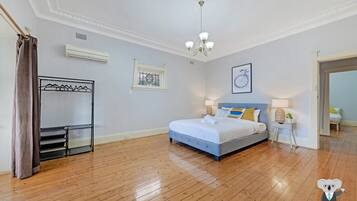 3 bedrooms, WiFi, bed sheets