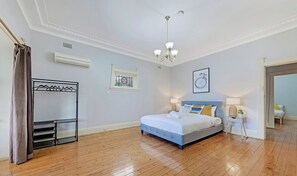 3 chambres, fer et planche Ă repasser, Wi-Fi, draps fournis