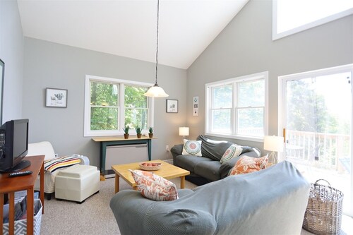 Pet Friendly Waterville Estates Private Home for relaxation in the White Mountains! (WT50E)