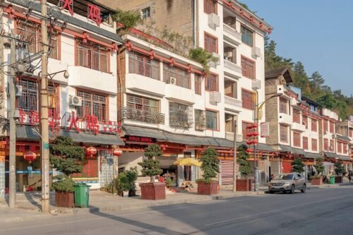 Fenglin Hotel