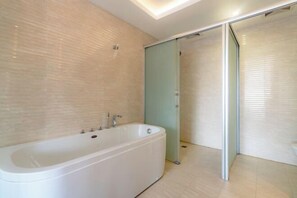 Room - Fenglin Hotel (Sandu)
