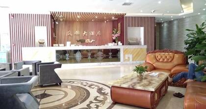 Fenglin Hotel