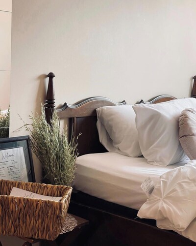 Cozy Private room near Assiniboine Park And Polo Park